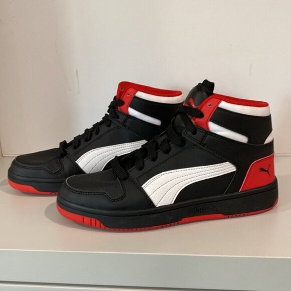 PUMA Rebound Layup Sneaker Size 7.5 - Picture 3 of 16